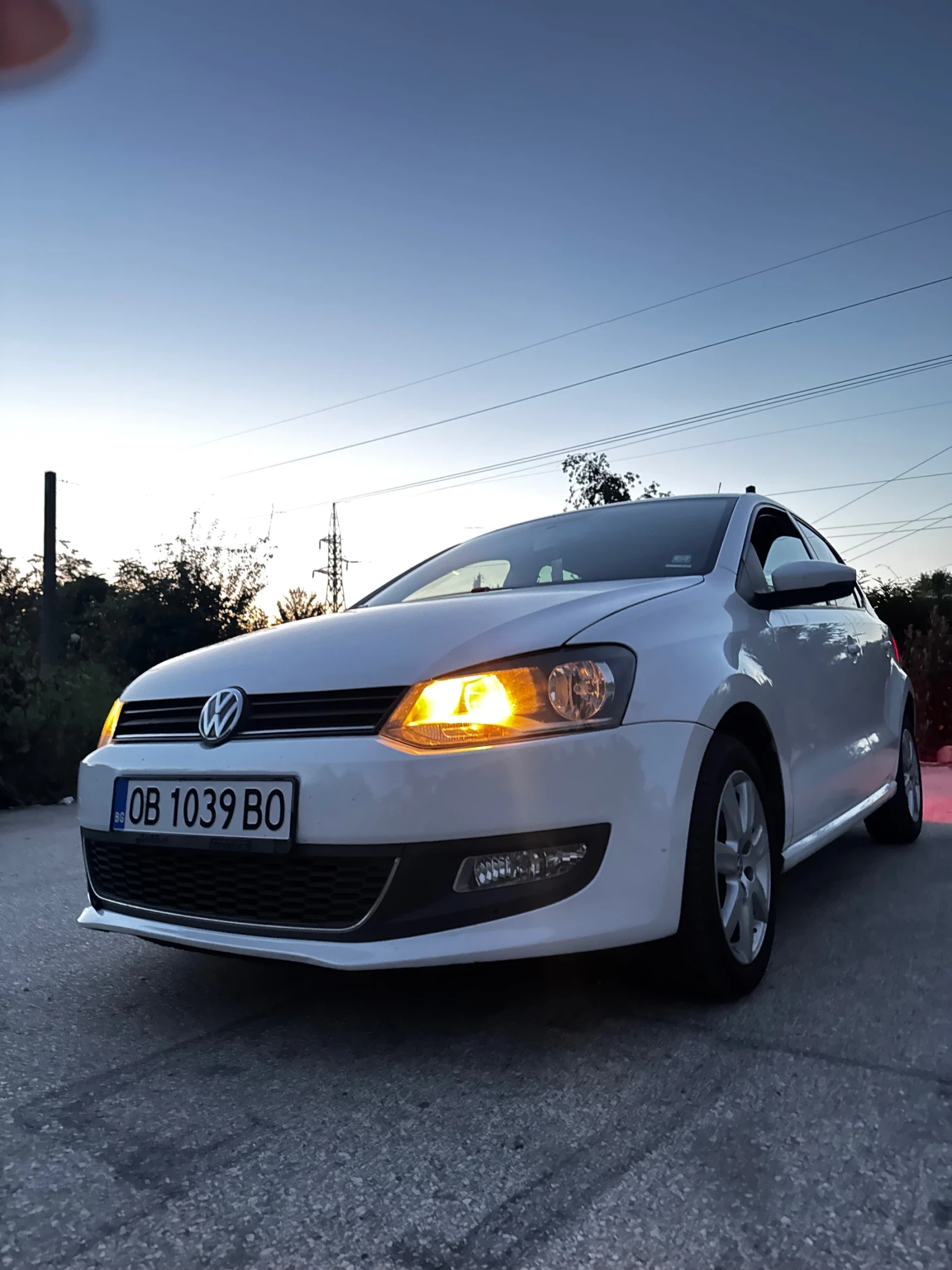 VW Polo 1.6 105 коня , снимка 9 - Автомобили и джипове - 55164935