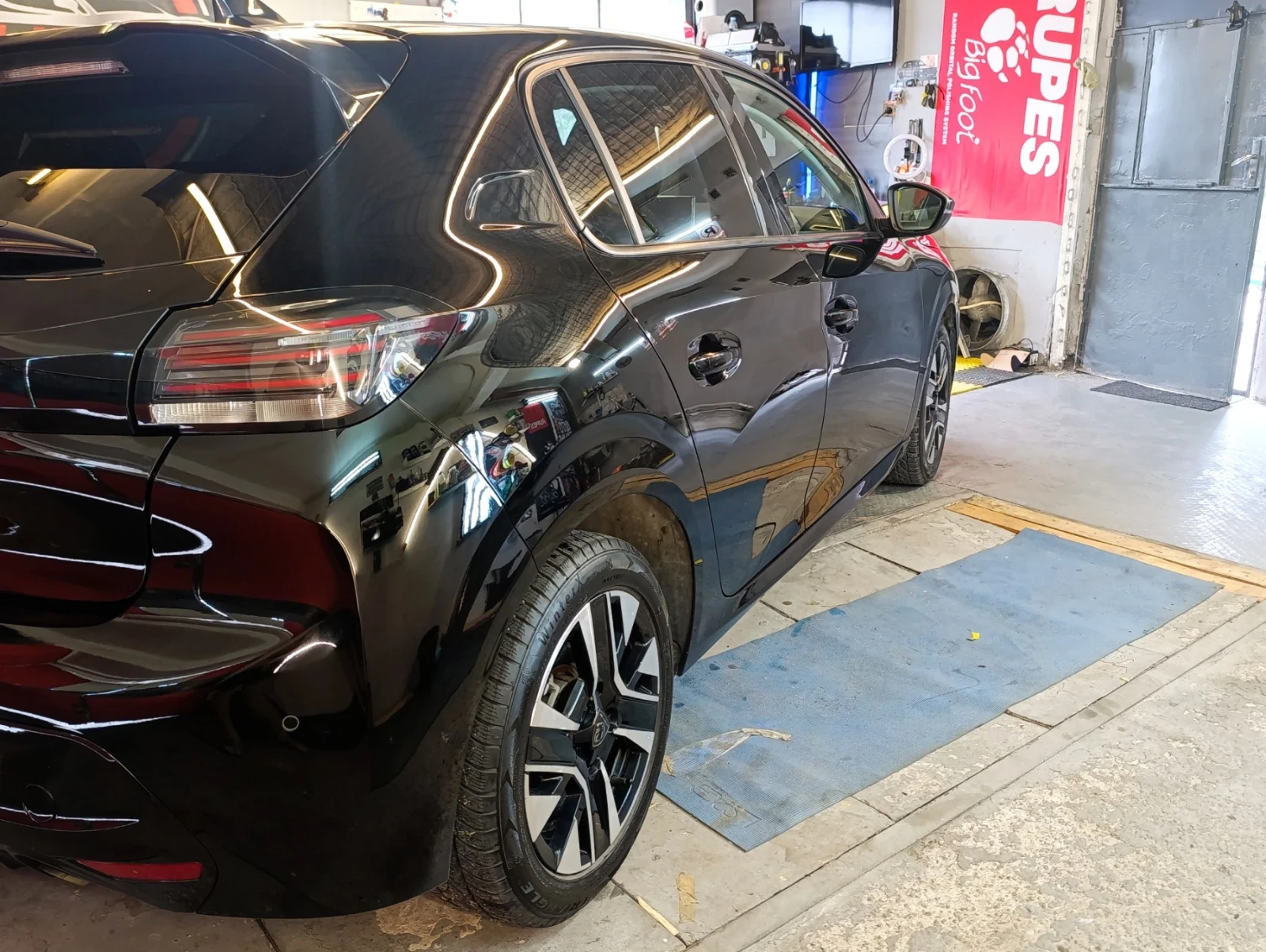 Peugeot 208, снимка 2 - Автомобили и джипове - 55175937
