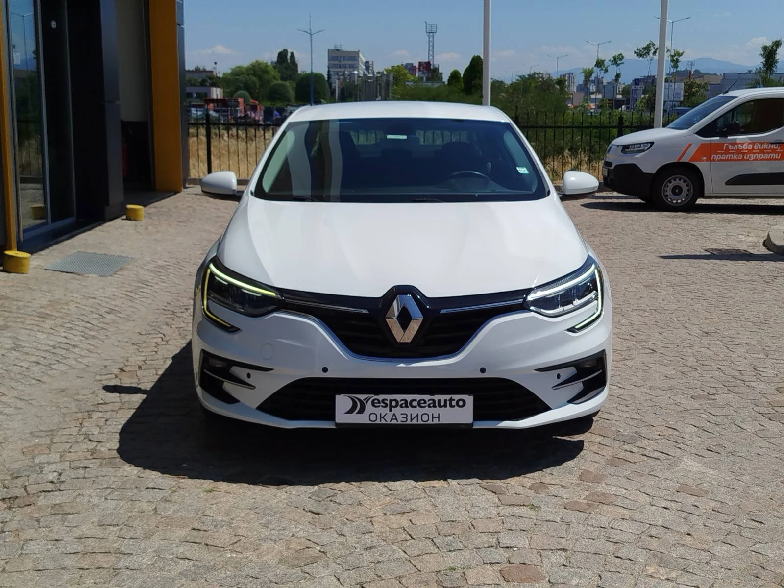 Renault Megane 1.3 Tce/140 к.с., снимка 2 - Автомобили и джипове - 55465776