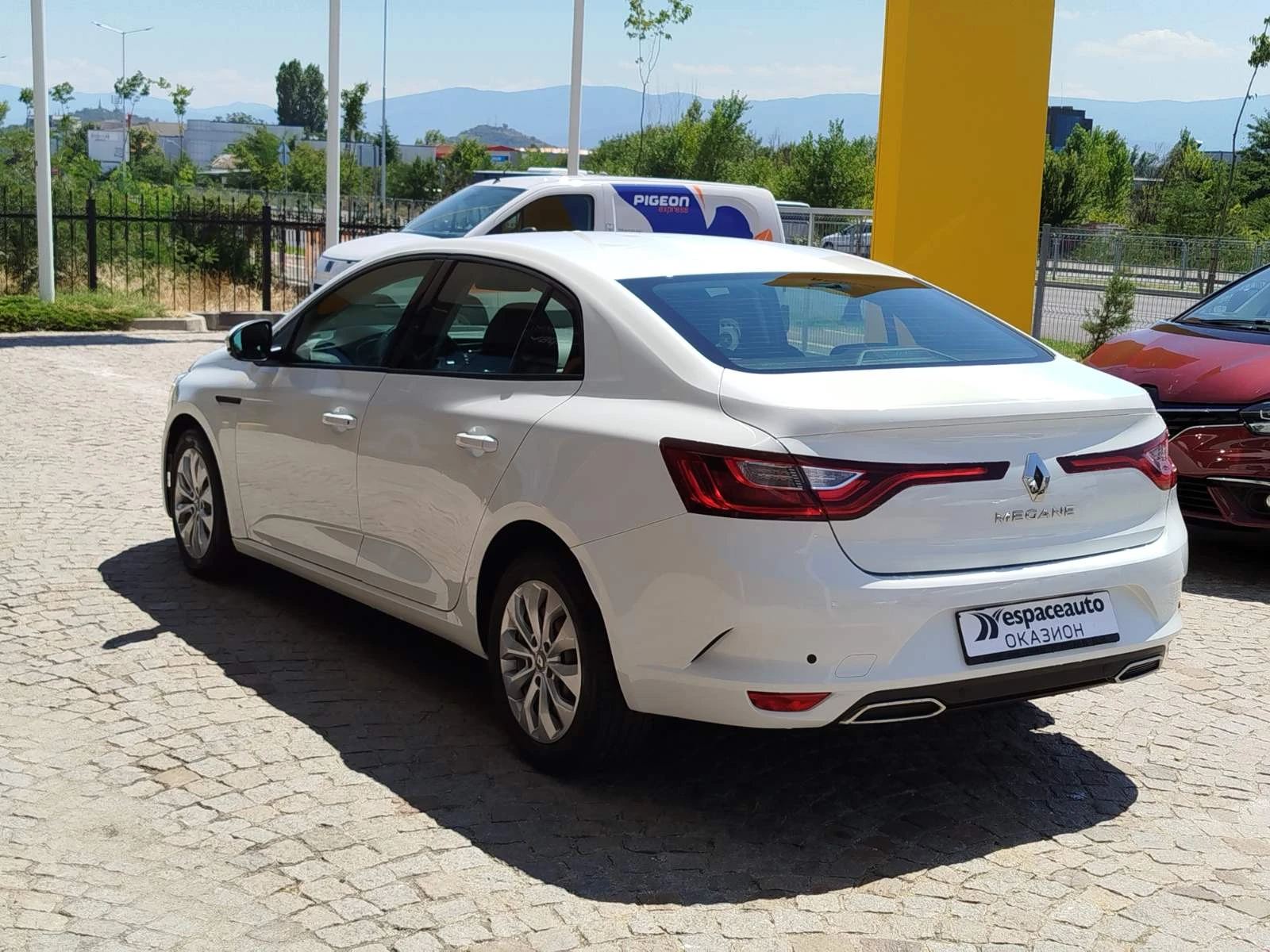 Renault Megane 1.3 Tce/140 к.с., снимка 7 - Автомобили и джипове - 55465776
