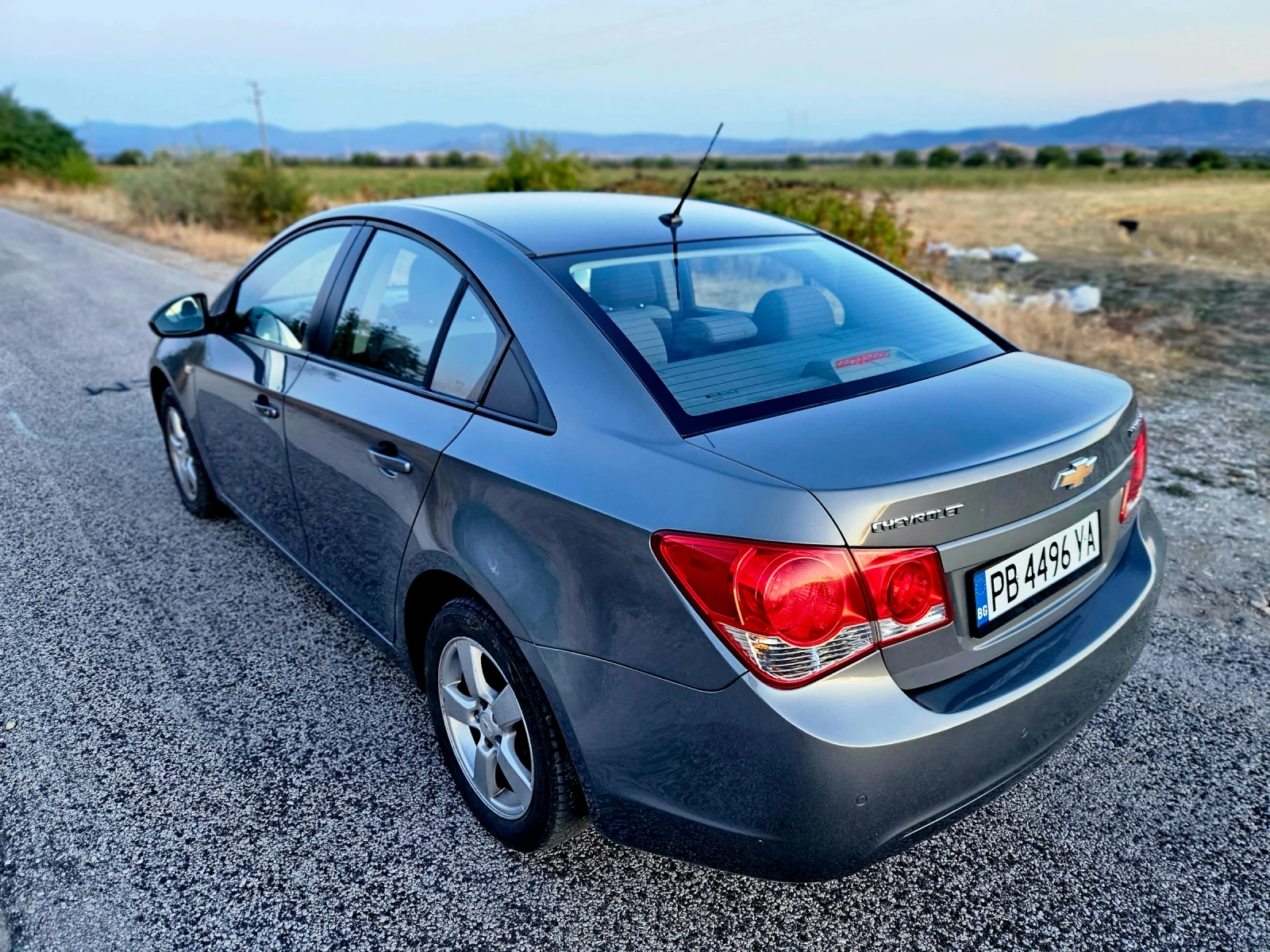 Chevrolet Cruze 1.8/ЕВРО5, снимка 4 - Автомобили и джипове - 55957491