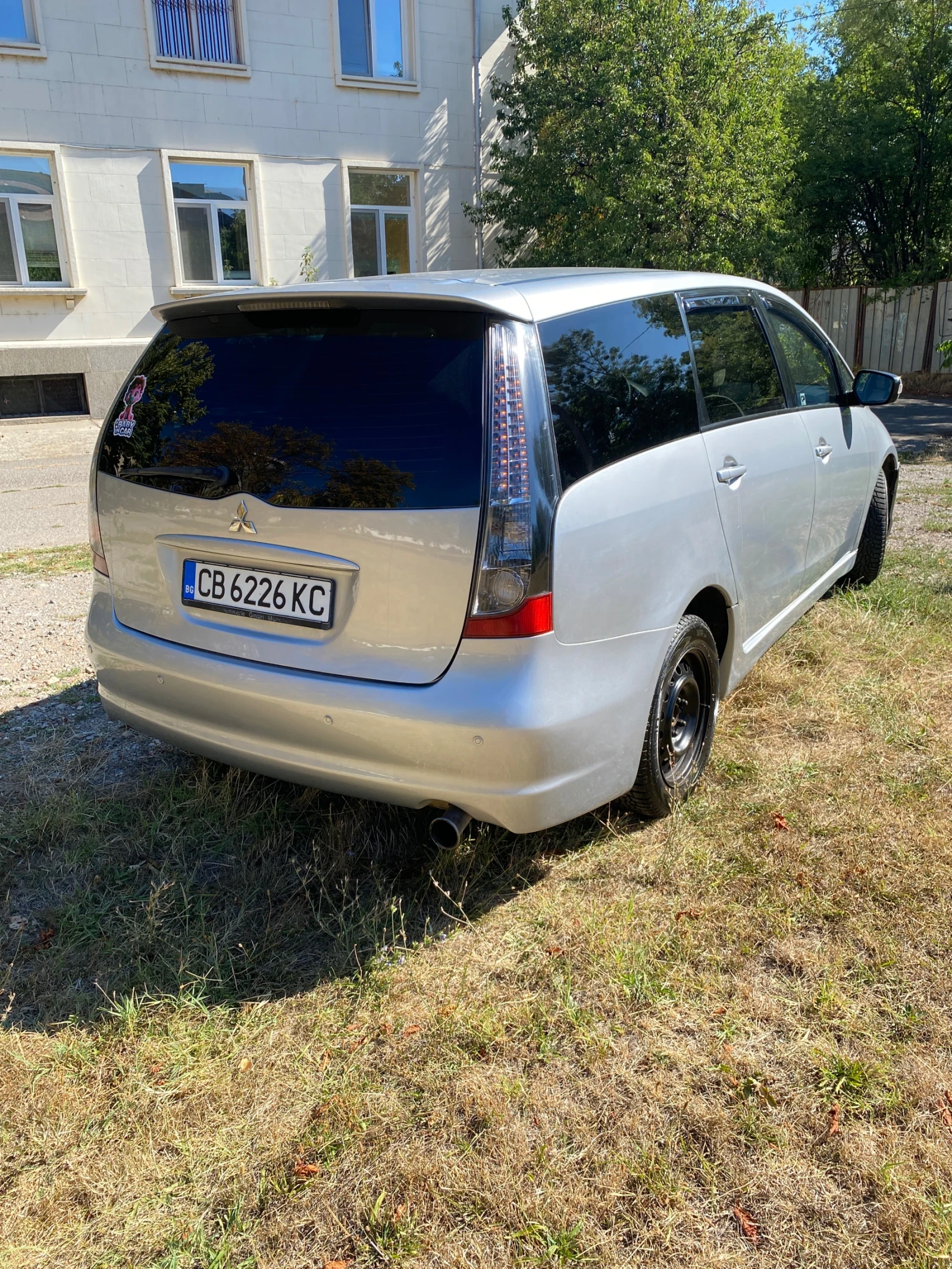 Mitsubishi Grandis Газ, снимка 4 - Автомобили и джипове - 55970874
