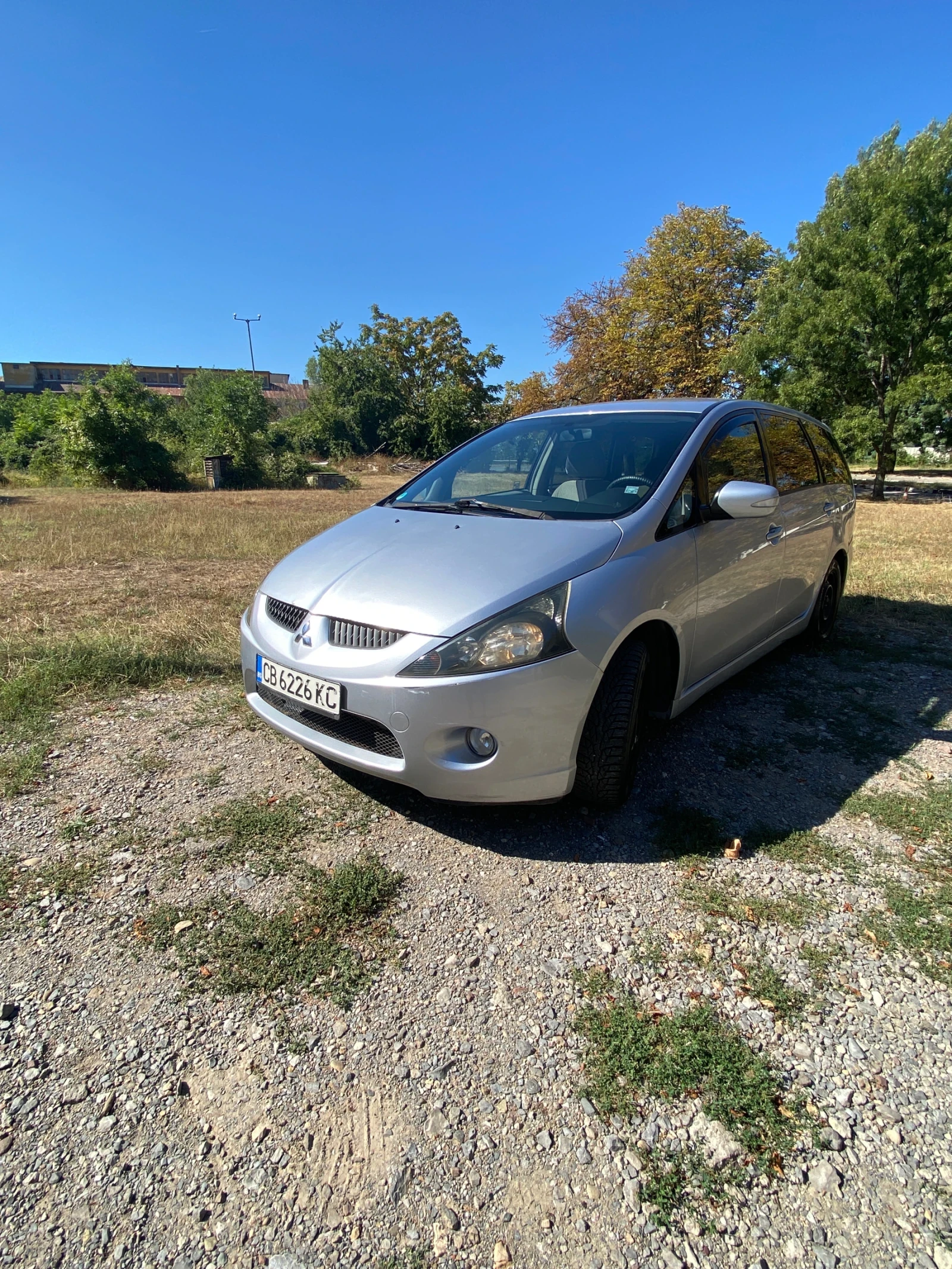 Mitsubishi Grandis Газ, снимка 7 - Автомобили и джипове - 55970874
