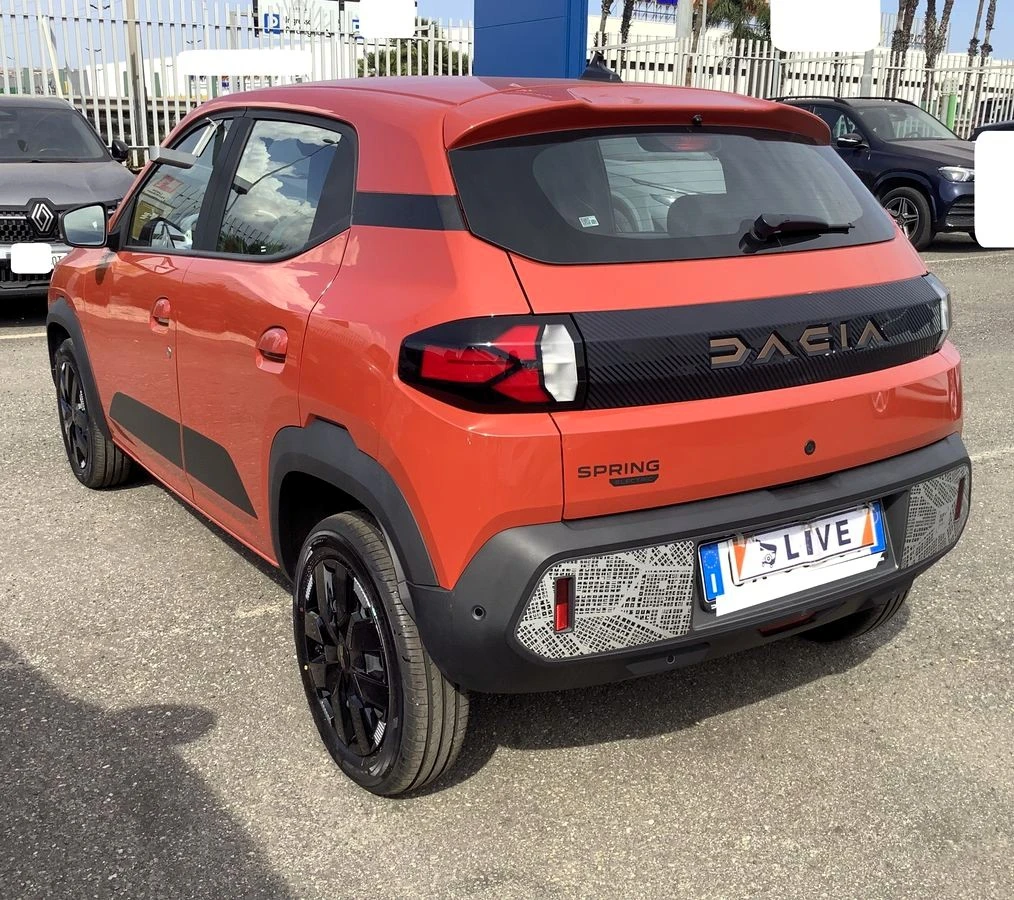 Dacia Spring Electric Drive 65кс. Extreme 4000KM.Гаранция, снимка 11 - Автомобили и джипове - 56068171