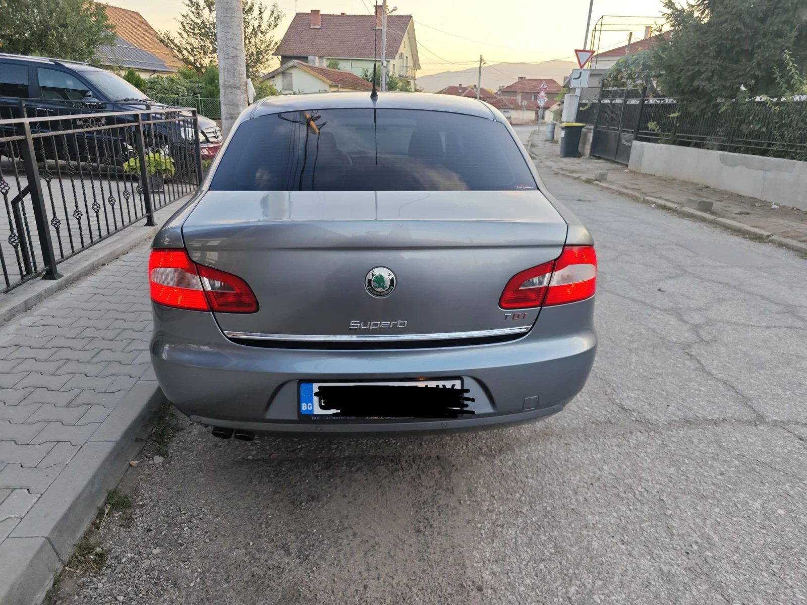 Skoda Superb, снимка 9 - Автомобили и джипове - 56127348