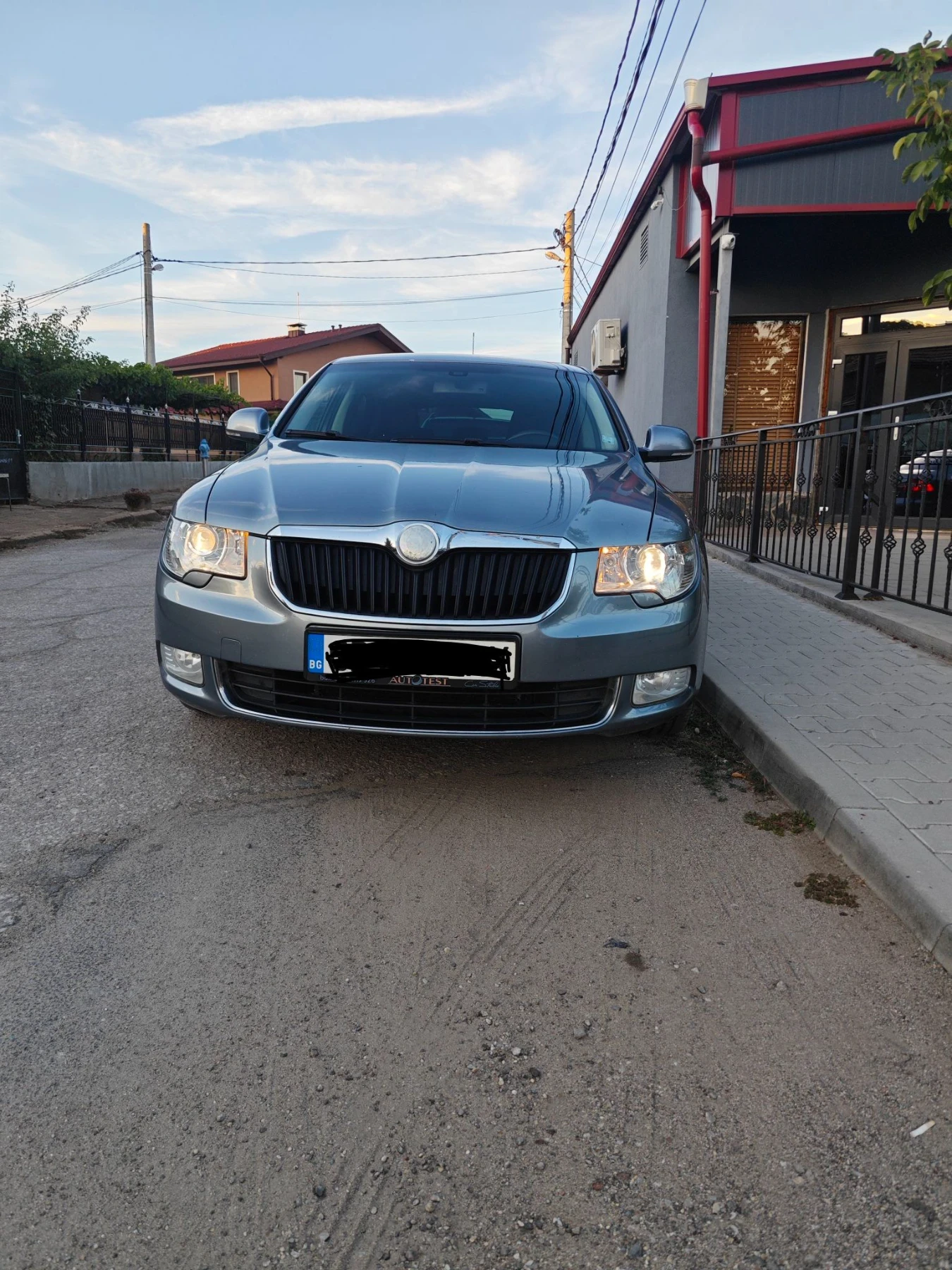 Skoda Superb, снимка 2 - Автомобили и джипове - 56127348
