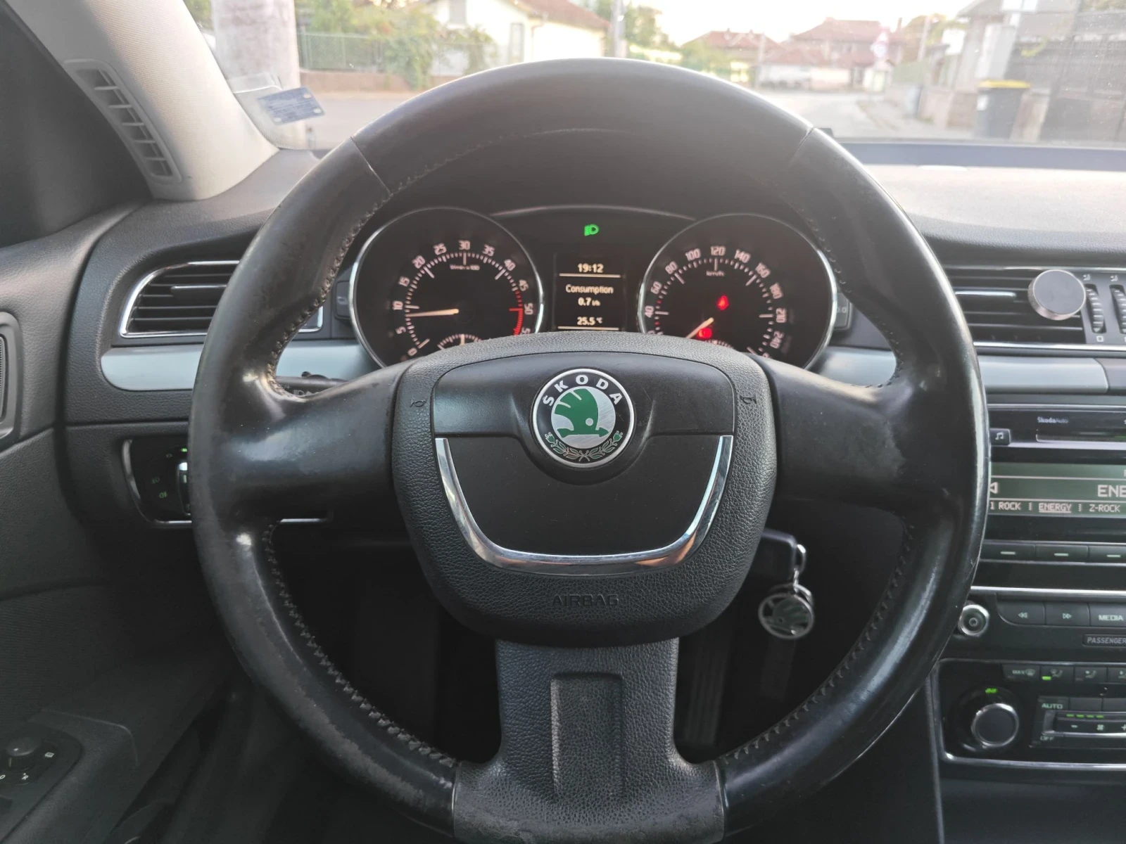 Skoda Superb, снимка 7 - Автомобили и джипове - 56127348