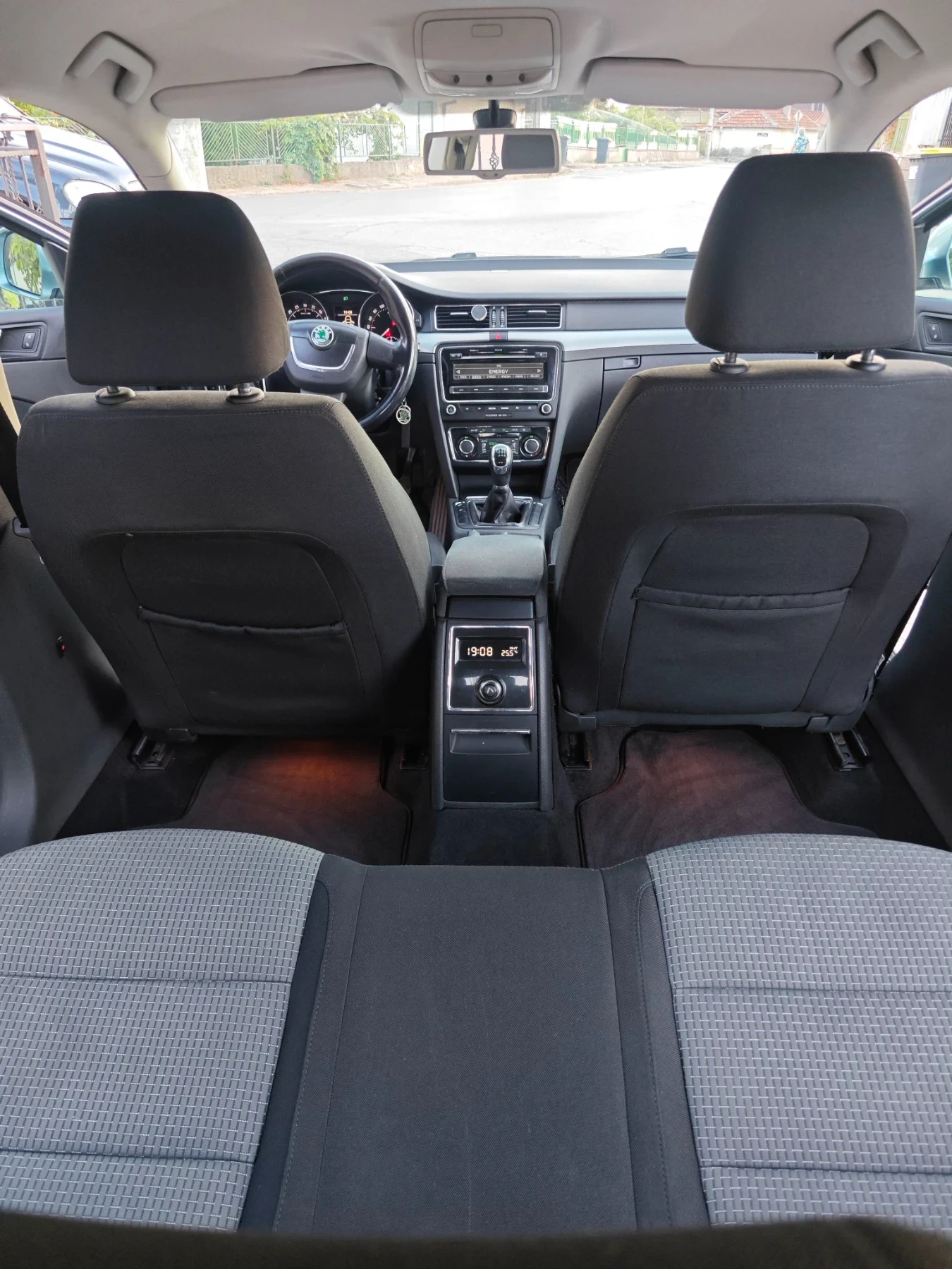 Skoda Superb, снимка 10 - Автомобили и джипове - 56127348