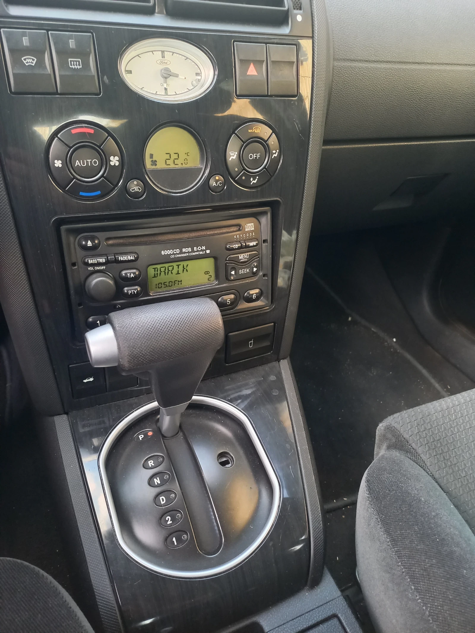 Ford Mondeo GhIA, снимка 6 - Автомобили и джипове - 56248781