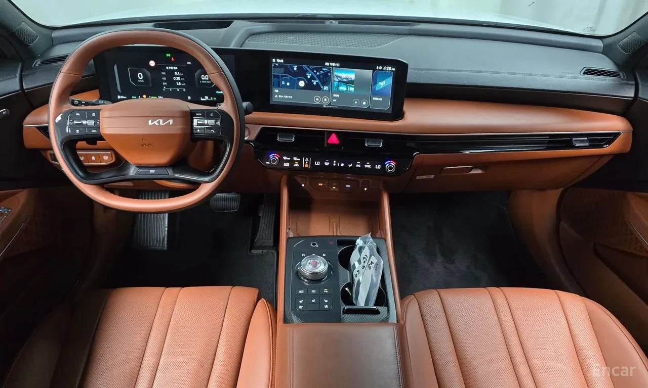 Kia K8 NOBLESSE* 360КАМЕРИ* МЪРТВА ЗОНА* ХЕД-ЪП* КРАЙНА Ц, снимка 9 - Автомобили и джипове - 56361908