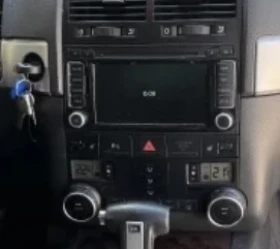 VW Touareg, снимка 3 - Автомобили и джипове - 54529078