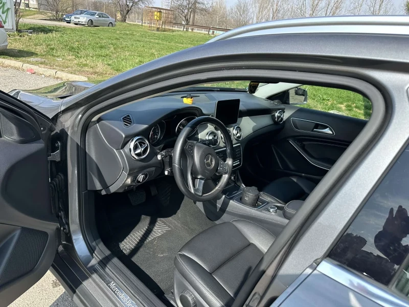 Mercedes-Benz GLA, снимка 12 - Автомобили и джипове - 48699493