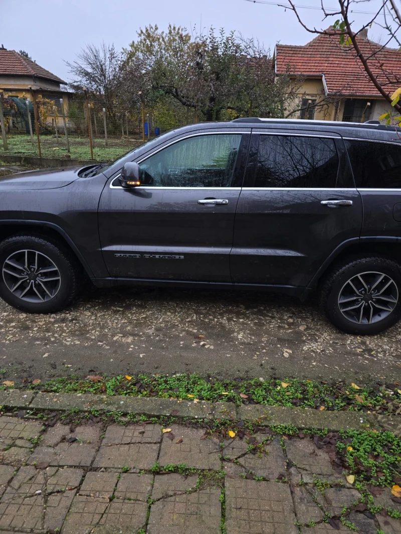 Jeep Grand cherokee, снимка 6 - Автомобили и джипове - 52350596