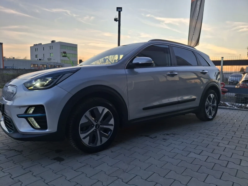 Kia Niro Electric * * 64kw* * 204k.c Exclusive , снимка 4 - Автомобили и джипове - 52850540