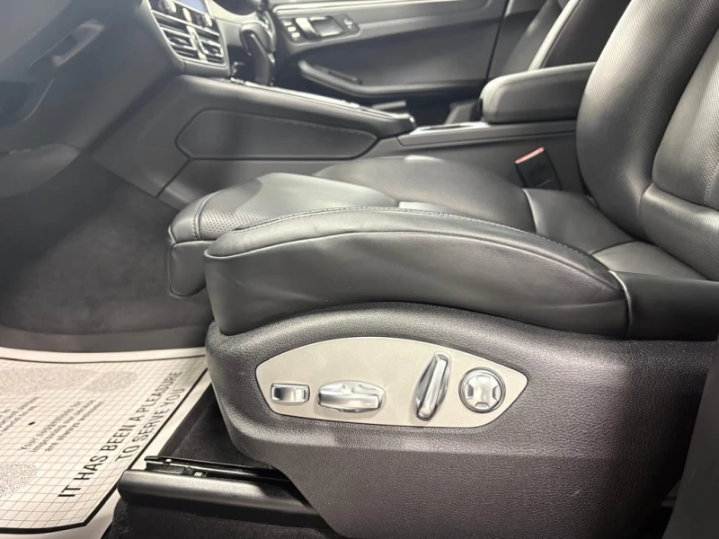 Porsche Macan 2024 AWD * CARFAX * БЕЗ ПЪРВОНАЧАЛНА ВНОСКА, снимка 15 - Автомобили и джипове - 53027078