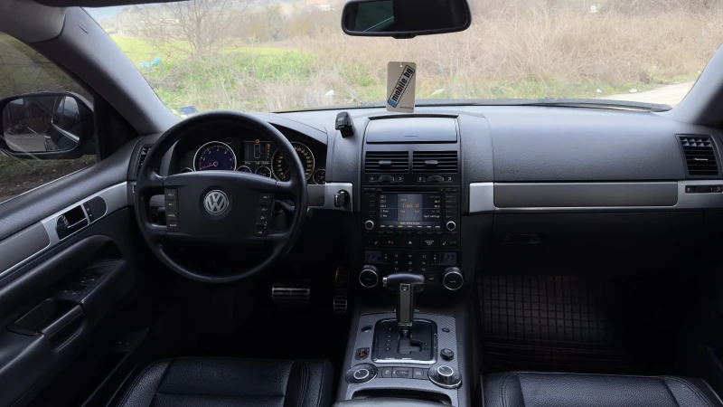 VW Touareg 4.2= Газ.Инж.= НАВИ= 20 = , снимка 15 - Автомобили и джипове - 53384031