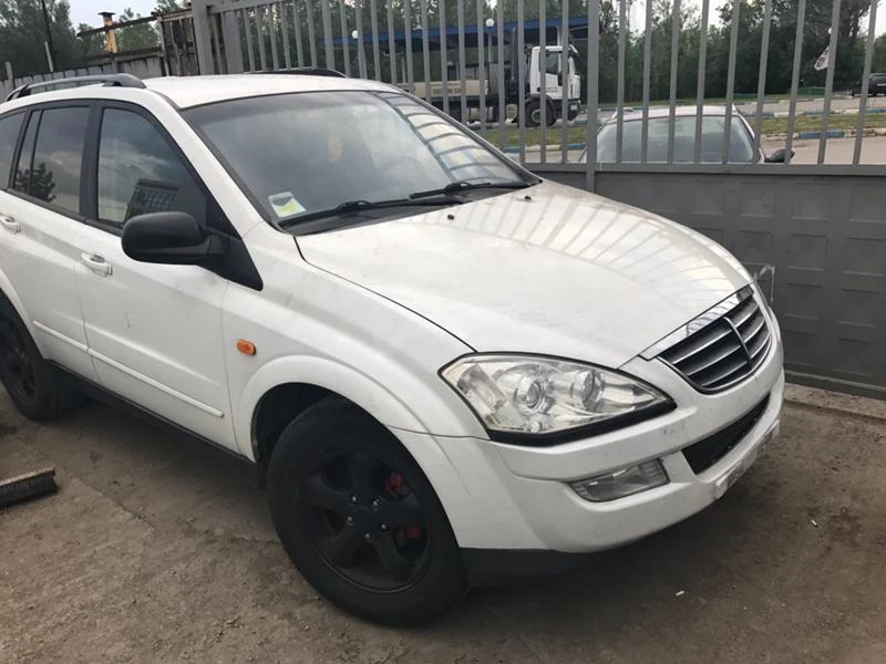 SsangYong Kyron 2.0crdi 4x4, снимка 2 - Автомобили и джипове - 18364520