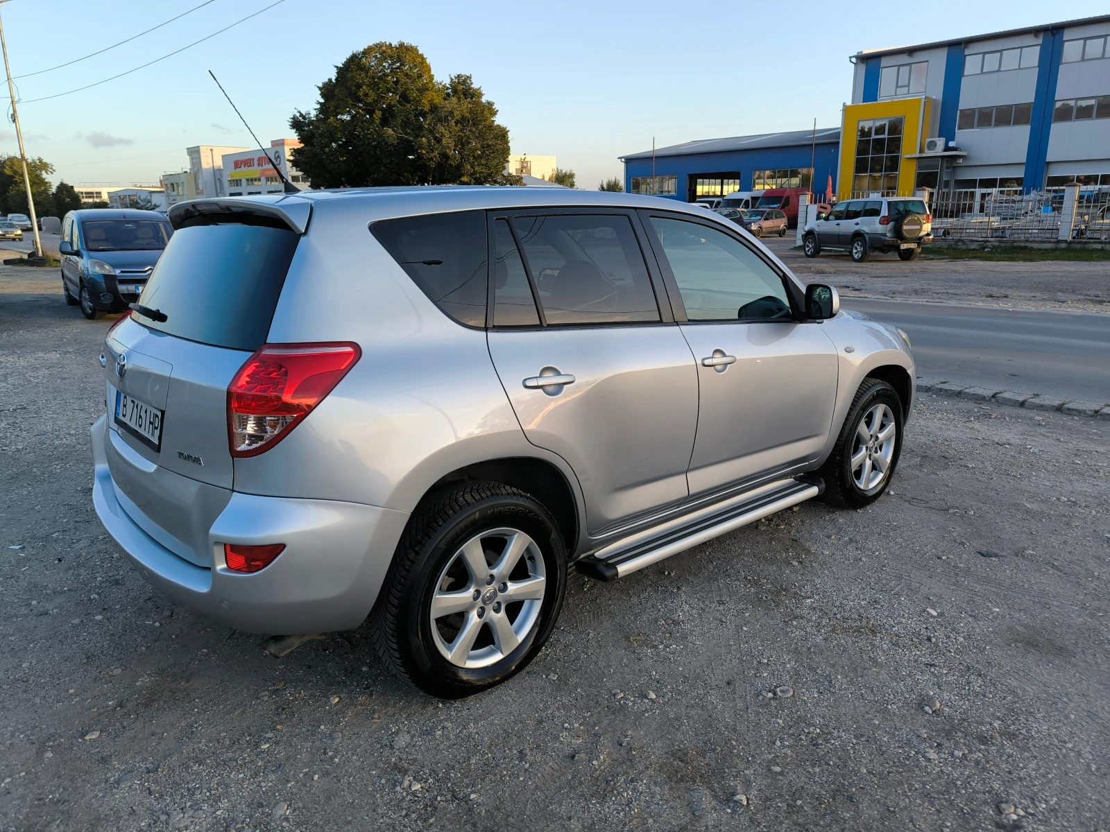 Toyota Rav4 2.2 D4D 4x4 - изображение 3