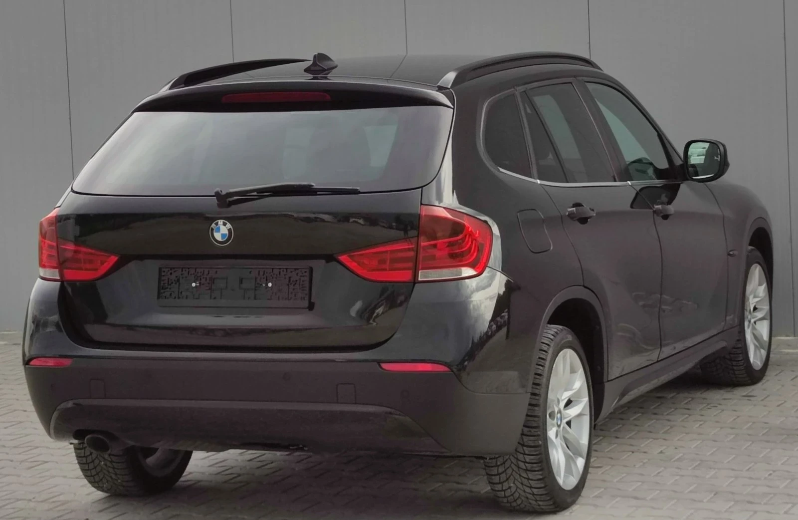 BMW X1 2.3D* 204к.с* X-Drive* NAVI*  - изображение 3