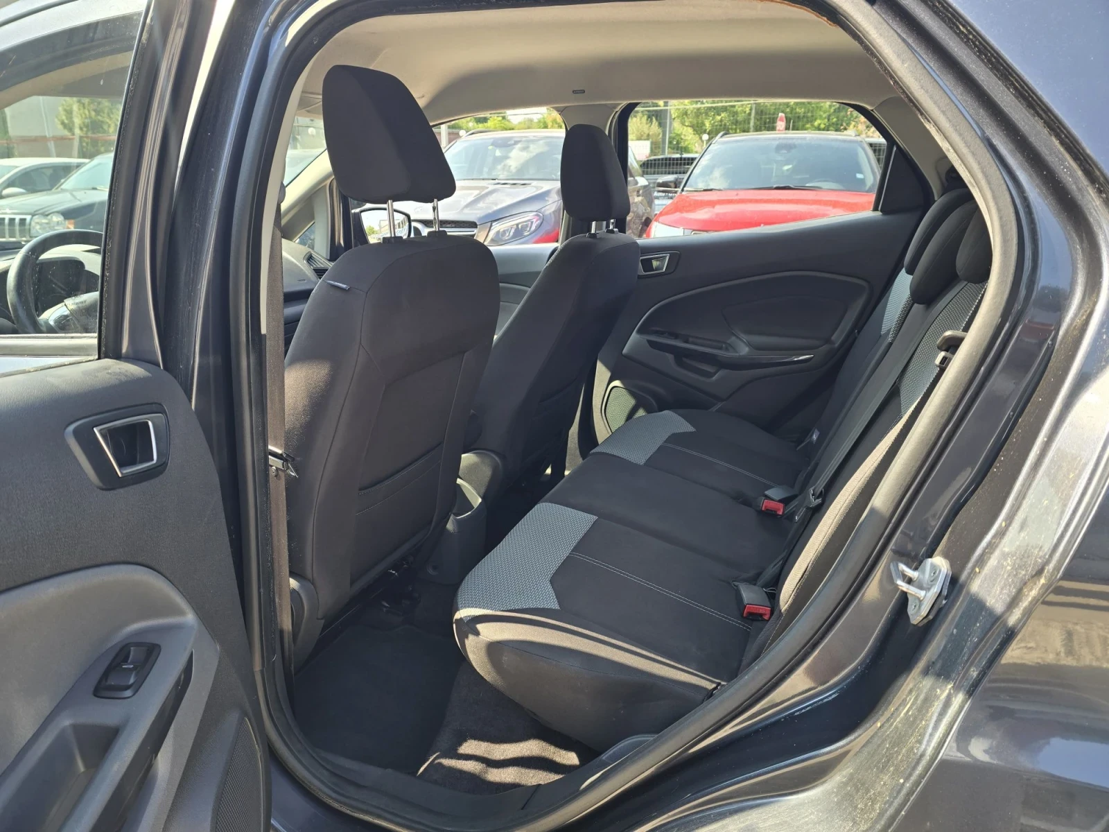 Ford EcoSport 1.5 90к.с , снимка 11 - Автомобили и джипове - 51219061