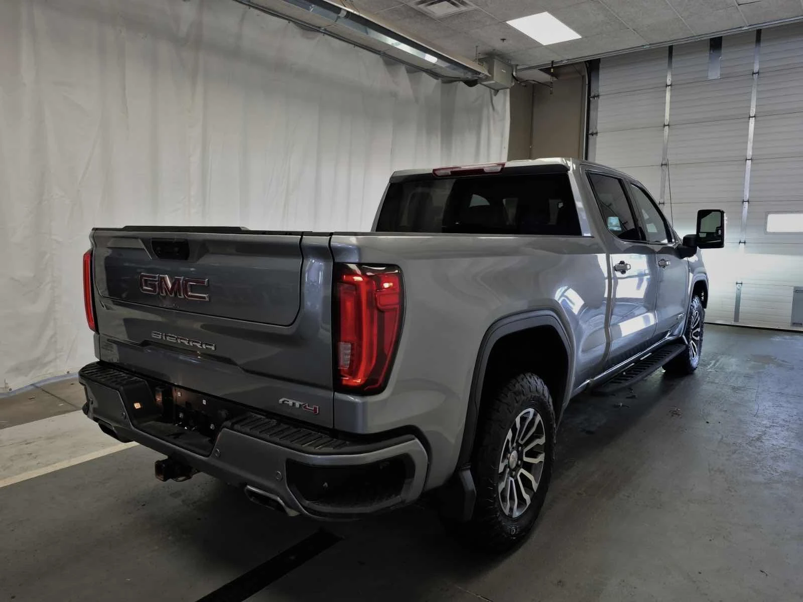 Gmc Sierra * 1500 * 4WD * Crew * Cab * AT4 - изображение 7
