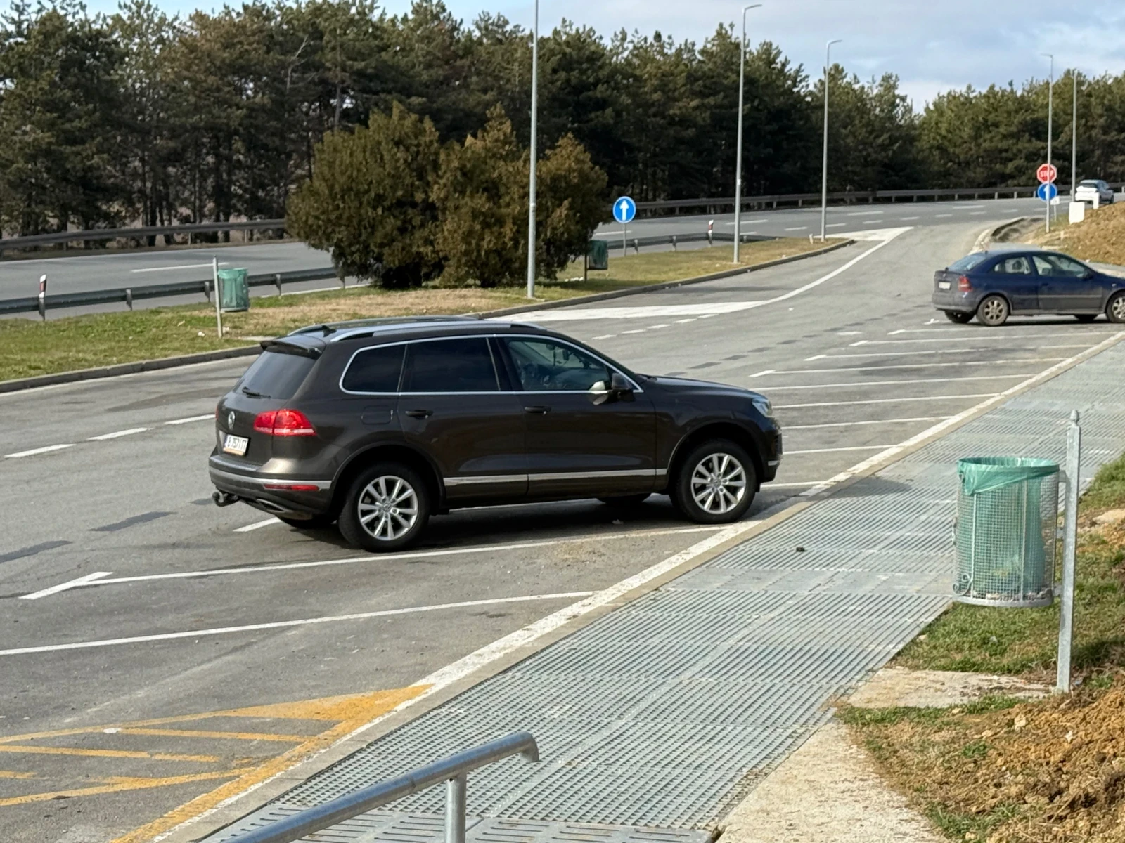 VW Touareg, снимка 6 - Автомобили и джипове - 53711688