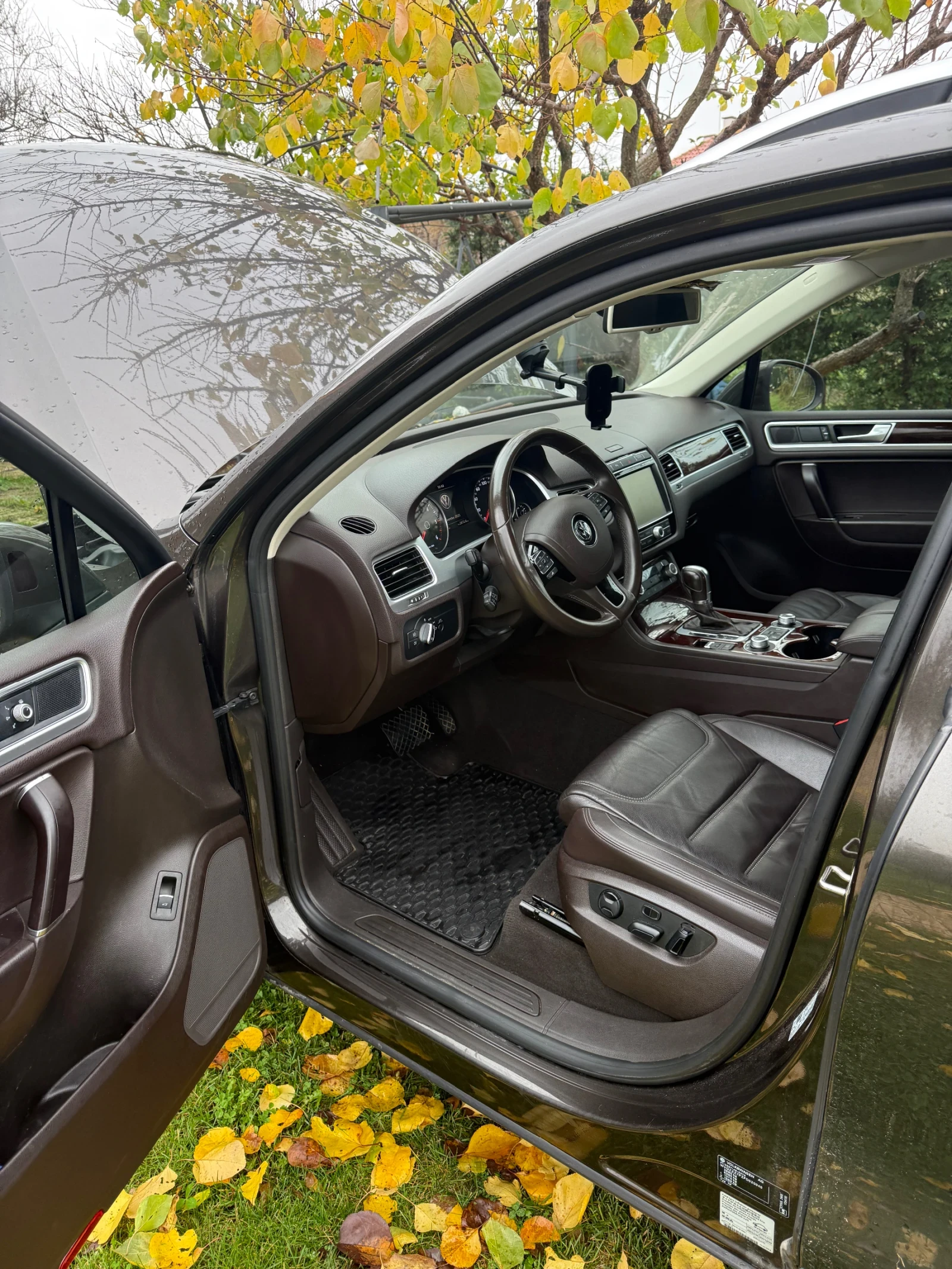 VW Touareg, снимка 11 - Автомобили и джипове - 53711688