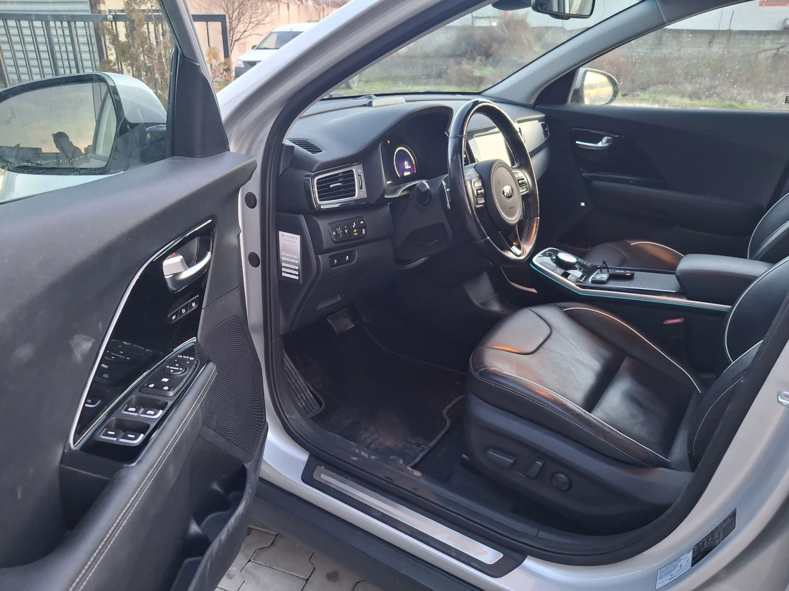 Kia Niro Electric * * 64kw* * 204k.c Exclusive  | Mobile.bg � ����������� 16