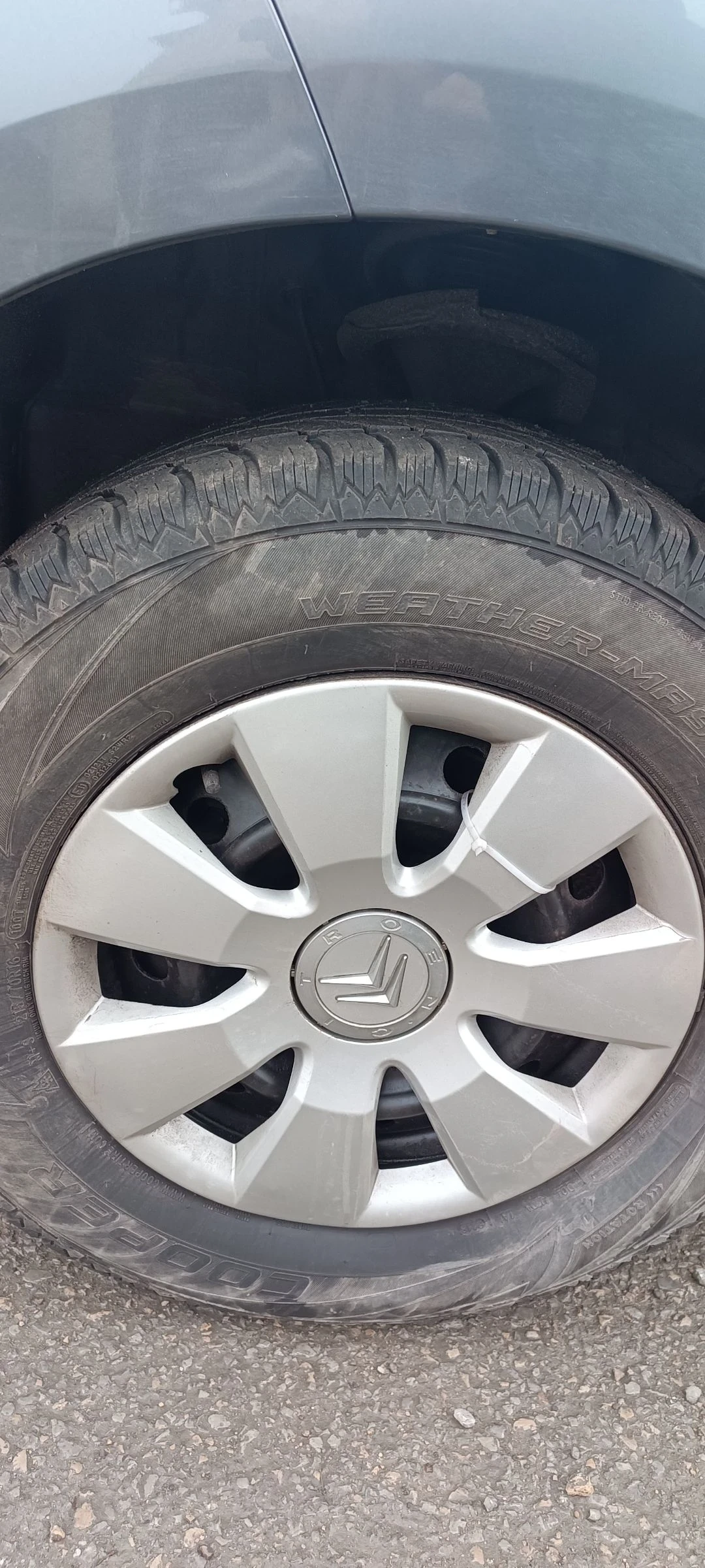 Citroen C-Crosser  - изображение 10