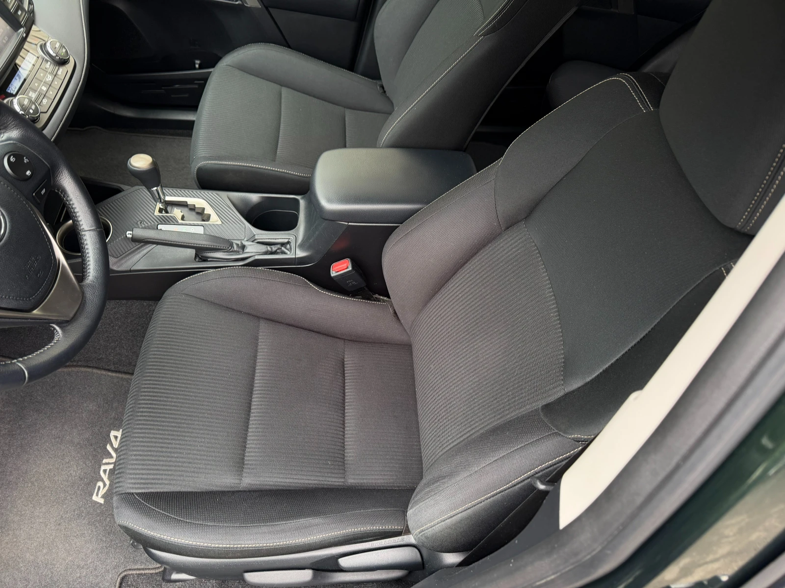 Toyota Rav4 2.0i* 4x4* СЕРВИЗНА КНИЖКА С ПЪЛНА ИСТОРИЯ В ТОЙОТ - изображение 8