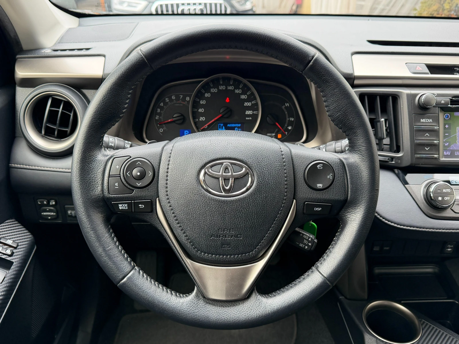 Toyota Rav4 2.0i* 4x4* СЕРВИЗНА КНИЖКА С ПЪЛНА ИСТОРИЯ В ТОЙОТ - изображение 10