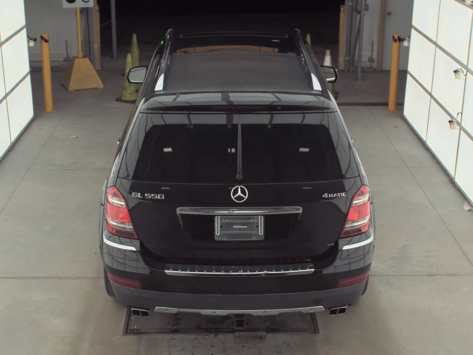 Mercedes-Benz GL 500 AMG* PACK* ПОДГРЕВ* ОБДУХВАНЕ* КАМЕРА* КЕЙЛЕС*  - изображение 6