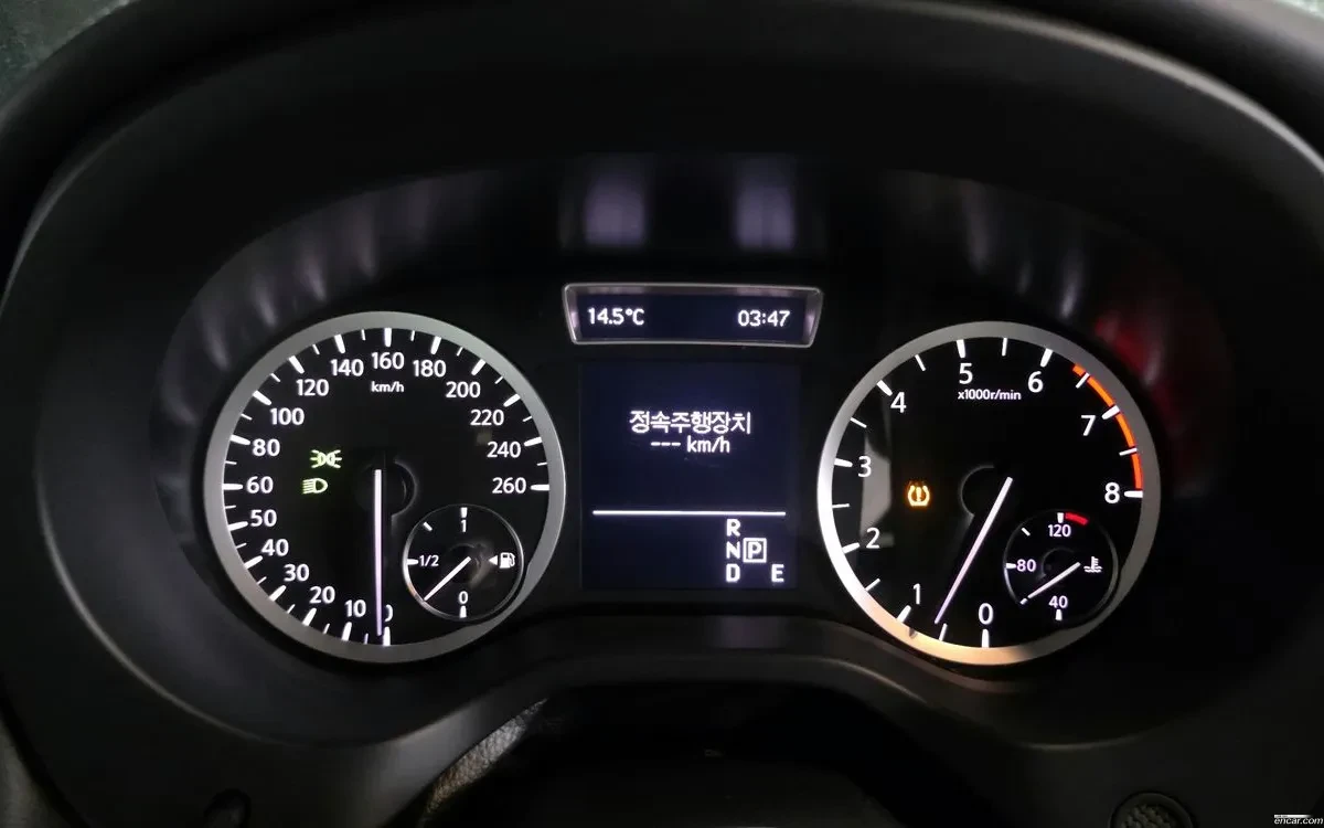 Infiniti Q30 * ПОДГРЕВ * ПАНОРАМА * КАМЕРА, снимка 8 - Автомобили и джипове - 54414484