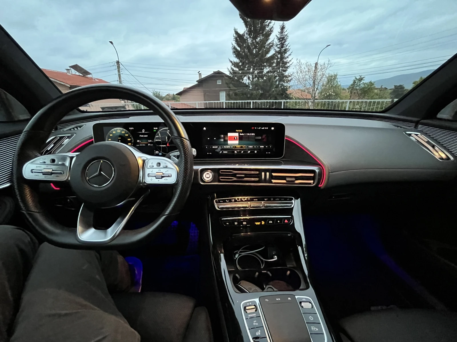 Mercedes-Benz EQC EQC400, снимка 15 - Автомобили и джипове - 54770375