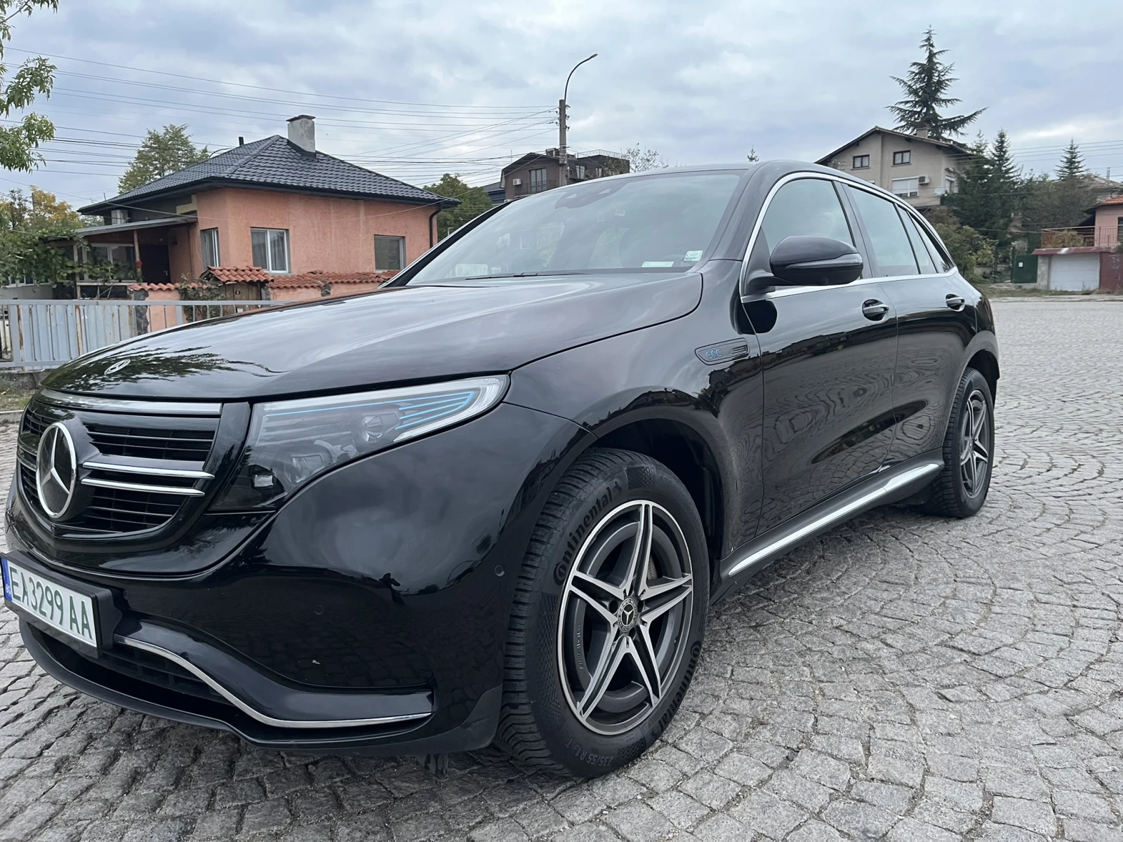 Mercedes-Benz EQC EQC400, снимка 3 - Автомобили и джипове - 54770375