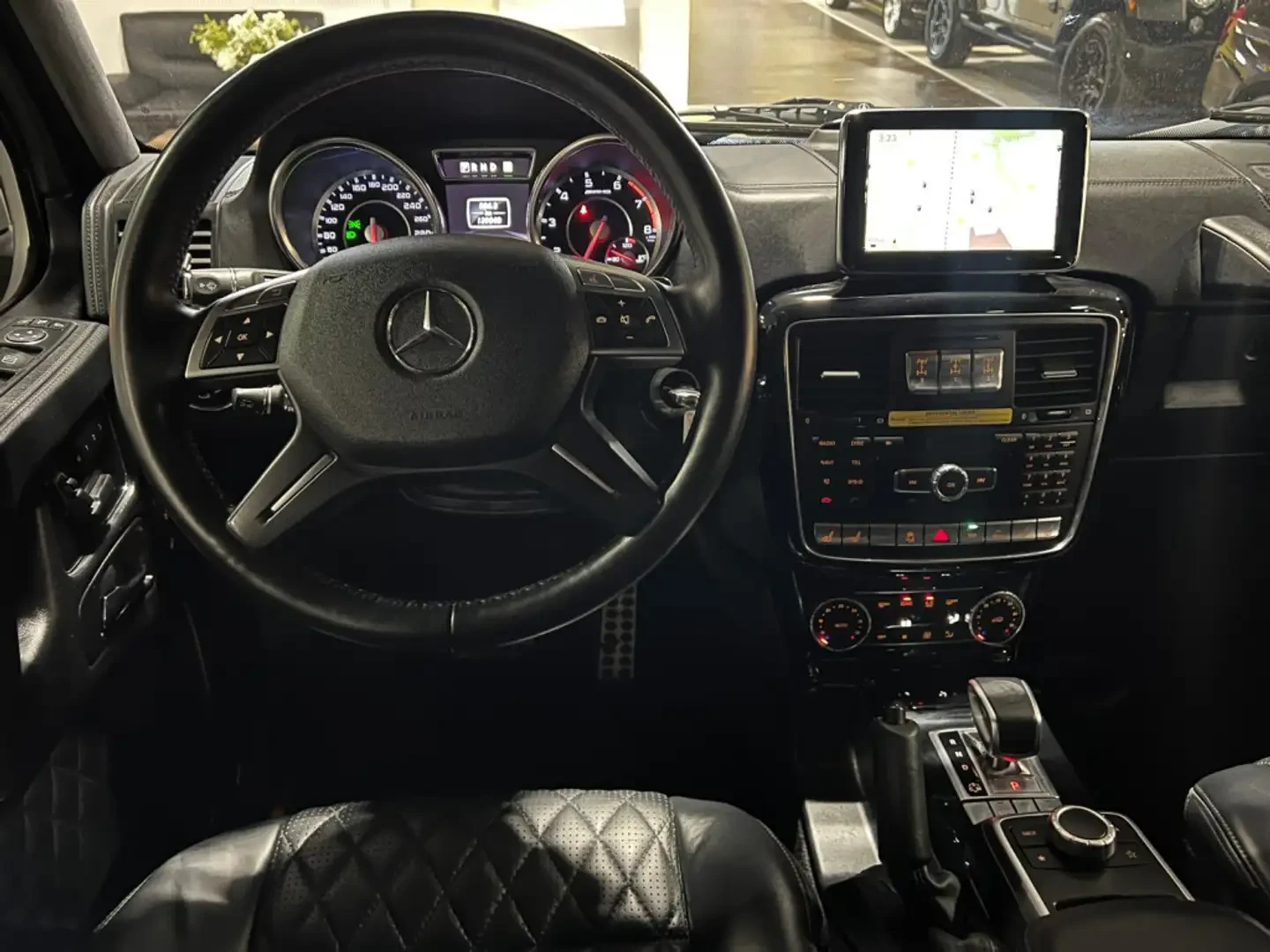 Mercedes-Benz GL 63 AMG HARMON* KARDON* ОБДУХВАНЕ* МЪРТВА* ТОЧКА* КАМЕРА* , снимка 8 - Автомобили и джипове - 54945238