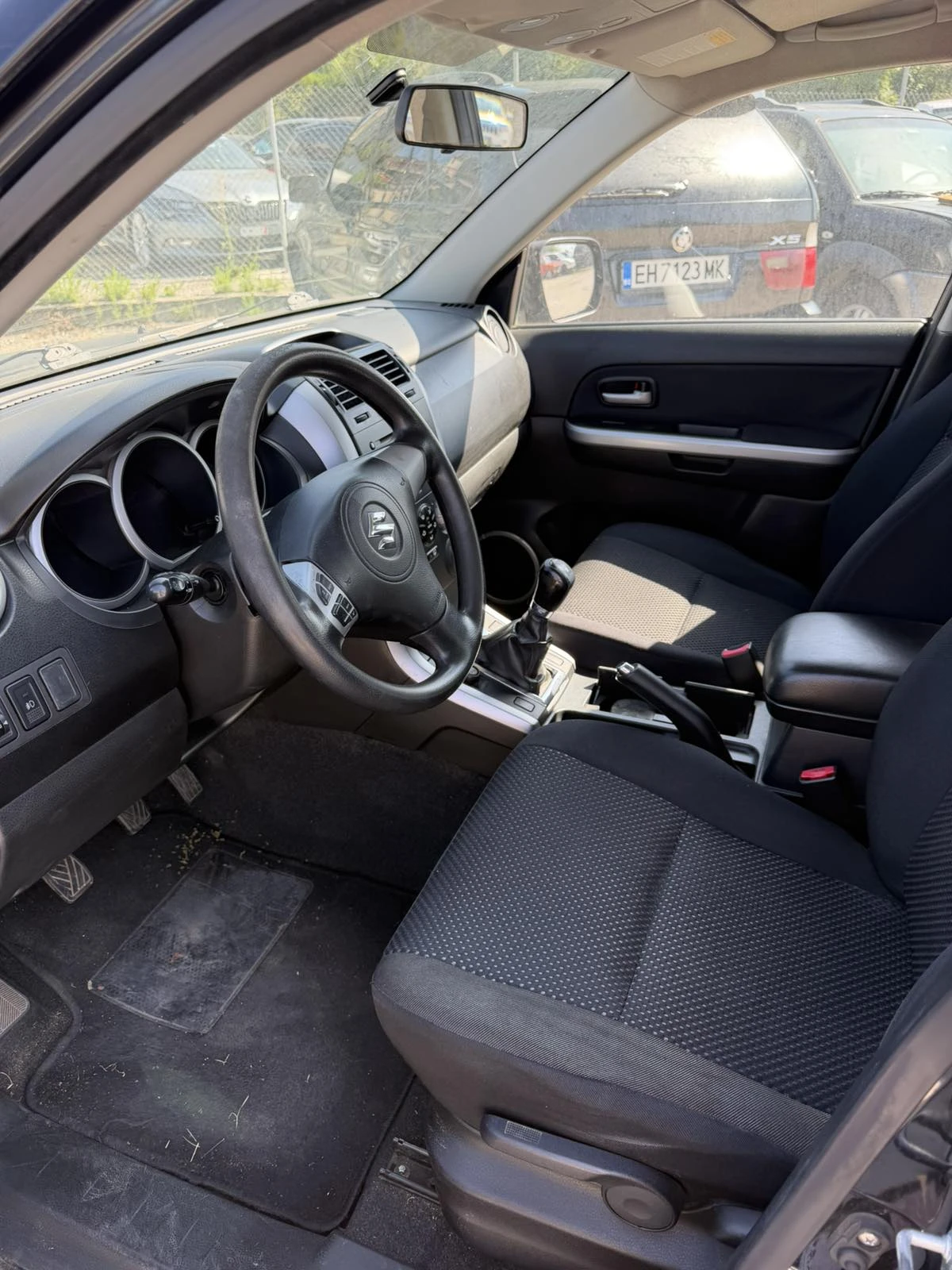 Suzuki Grand vitara 1.9D, снимка 11 - Автомобили и джипове - 55426965