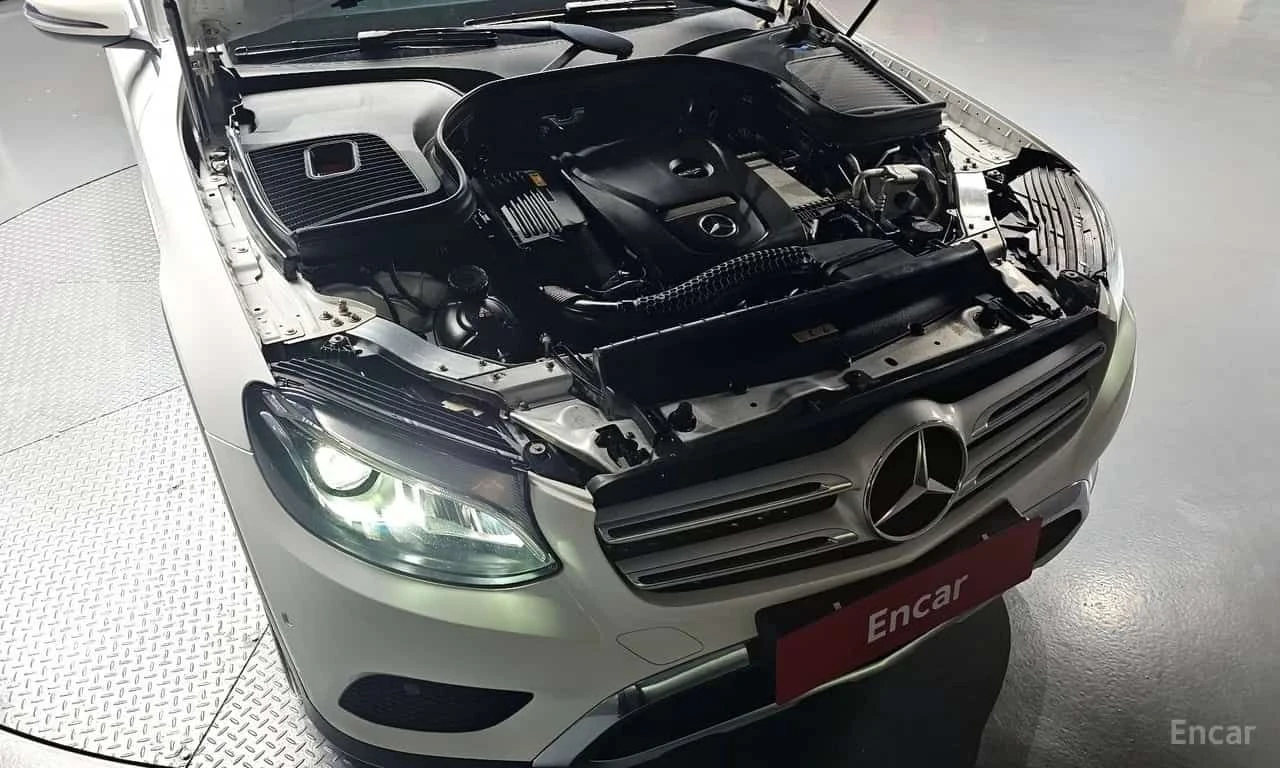 Mercedes-Benz GLC 300 | АВТОКРЕДИТ БЕЗ ПЪРВОНАЧАЛНА ВНОСКА | , снимка 6 - Автомобили и джипове - 55570348