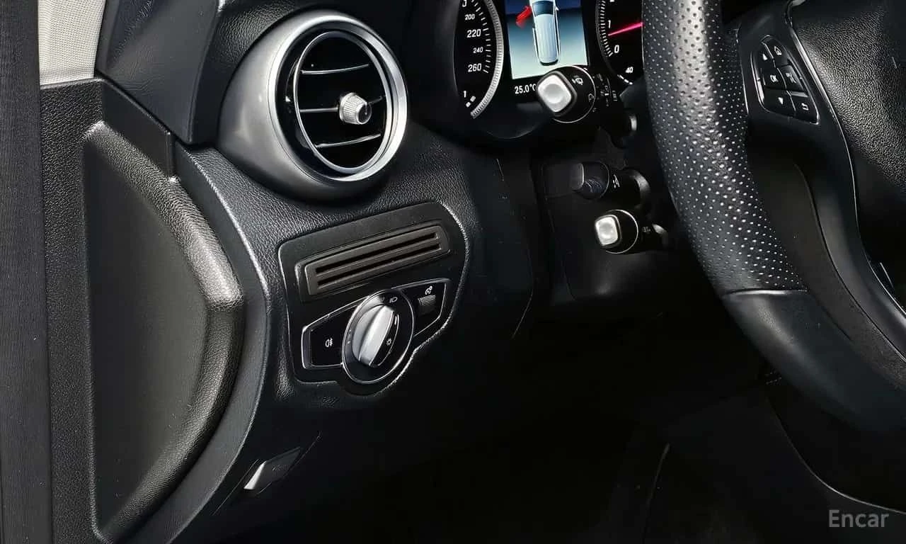 Mercedes-Benz GLC 300 | АВТОКРЕДИТ БЕЗ ПЪРВОНАЧАЛНА ВНОСКА | , снимка 17 - Автомобили и джипове - 55570348