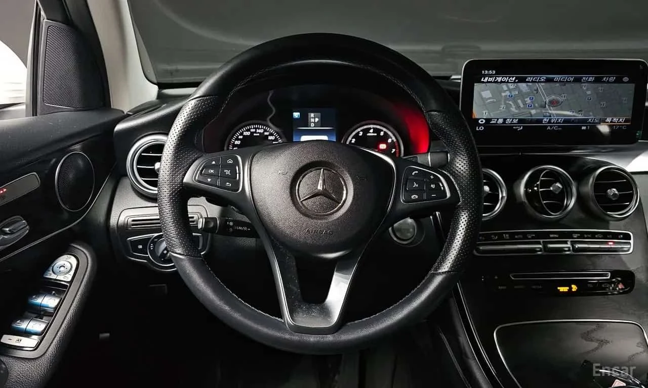 Mercedes-Benz GLC 300 | АВТОКРЕДИТ БЕЗ ПЪРВОНАЧАЛНА ВНОСКА | , снимка 13 - Автомобили и джипове - 55570348