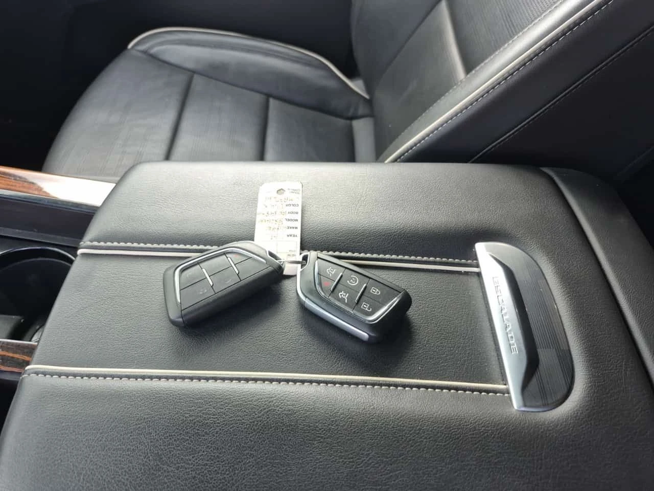 Cadillac Escalade PREMIUM LUXURY/CARFAX/360/ДИСТРОНИК/, снимка 8 - Автомобили и джипове - 55707264