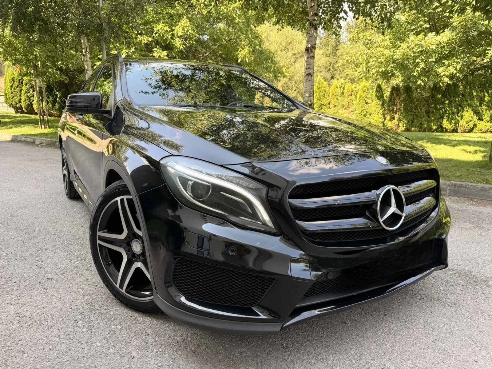 Mercedes-Benz GLA 250 AMG OPTIC / 4-MATIC 
