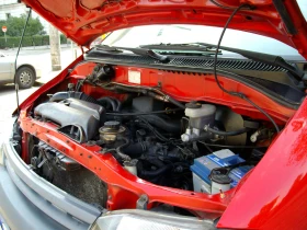 Toyota Hiace, снимка 16