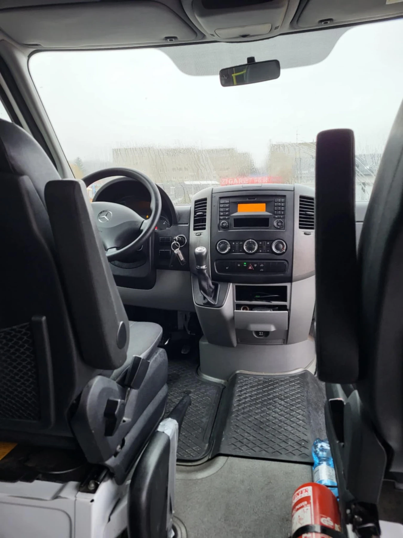 Mercedes-Benz Sprinter 216, снимка 13 - Бусове и автобуси - 54713581