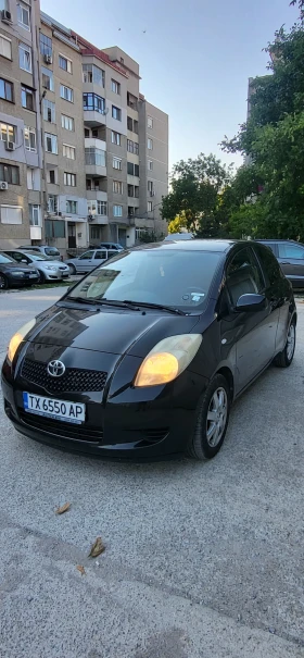 Toyota Yaris 1.3 vvt-i, снимка 3