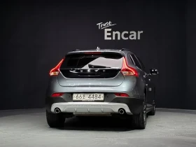 Volvo V40 Cross Country D3, снимка 4