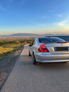 Mercedes-Benz E 240, снимка 9