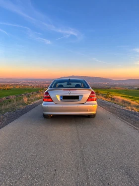 Mercedes-Benz E 240, снимка 8
