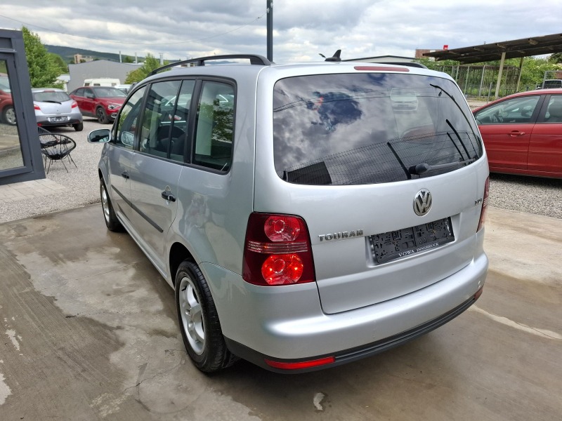 VW Touran 1.9tbi 105 кс, снимка 4 - Автомобили и джипове - 45900490