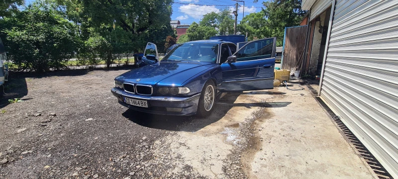 BMW 735, снимка 1 - Автомобили и джипове - 46661919